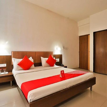 Hotel President Inn By Sky Stays Gandhinagar Kültér fotó