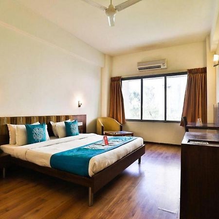 Hotel President Inn By Sky Stays Gandhinagar Kültér fotó