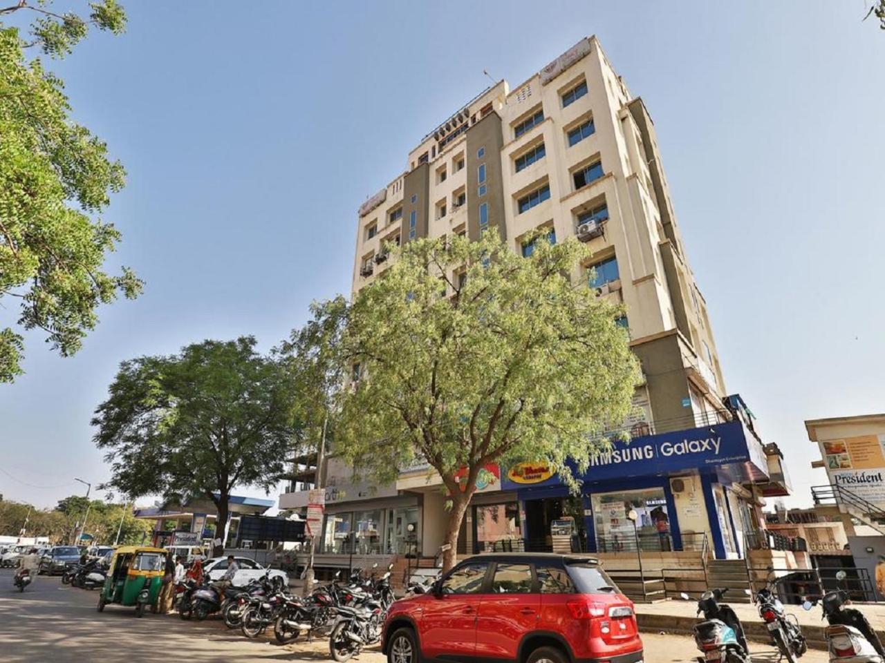 Hotel President Inn By Sky Stays Gandhinagar Kültér fotó